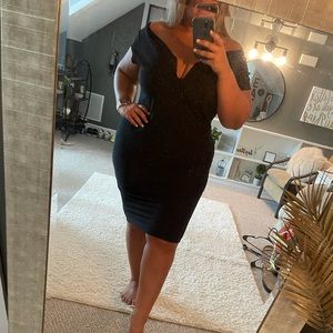 Black bodycon dress